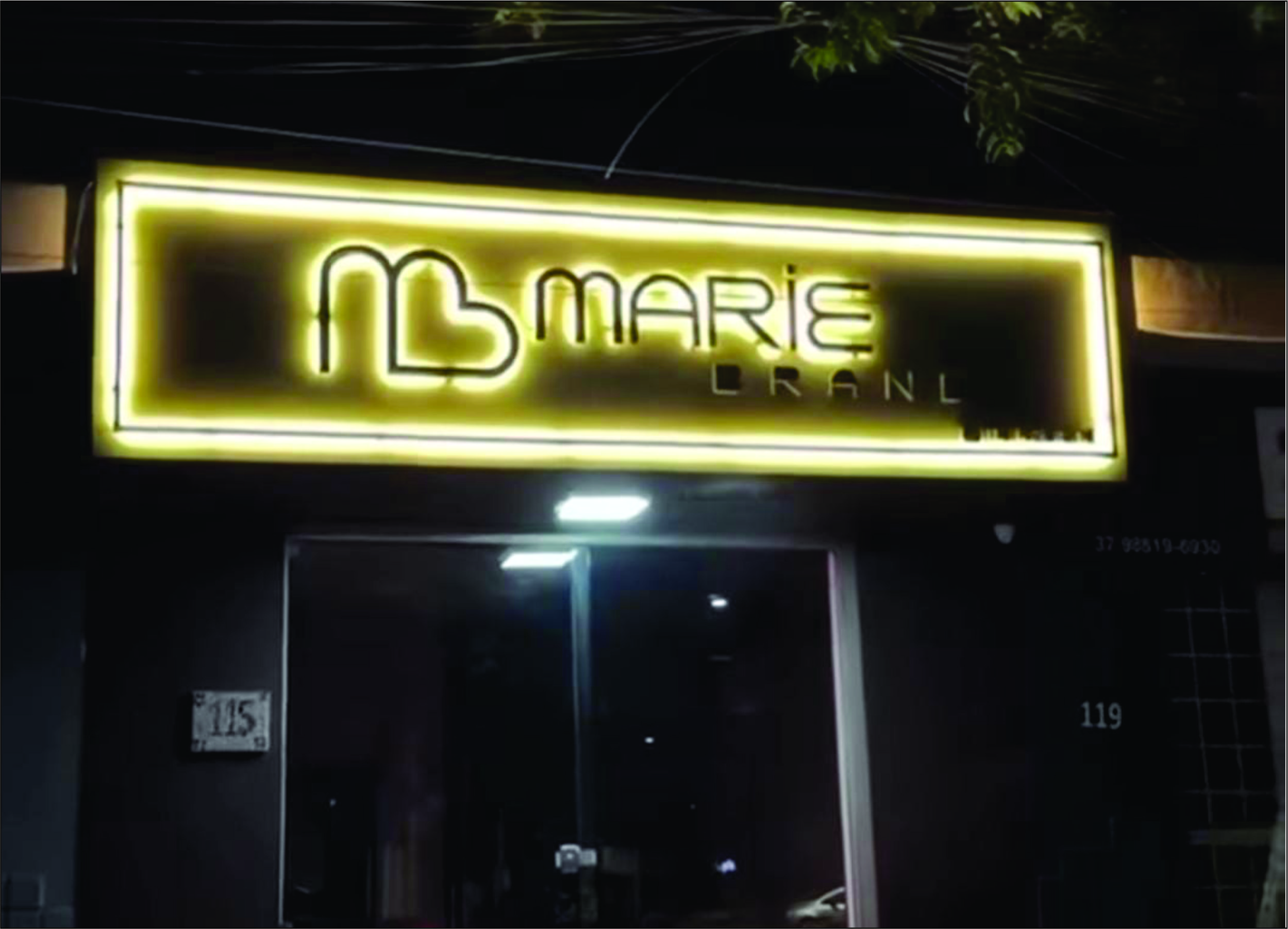 De noite
